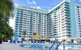 Seacoast Suites on Miami Beach